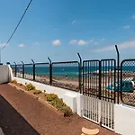 At Volcanic Natural Pools By Villagrancanaria Feriehus *