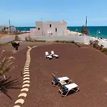 At Volcanic Natural Pools By Villagrancanaria Feriehus