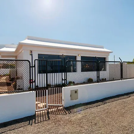 At Volcanic Natural Pools By Villagrancanaria Tatil Evi Agaete (Gran Canaria)